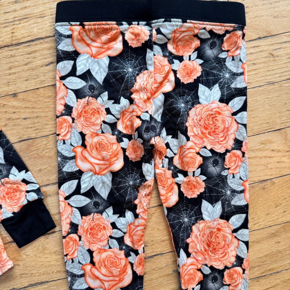 Sweet Little Cozys Bamboo Pajama 2T Orange Roses Spiderwebs Spooky Halloween Set - Picture 5 of 6
